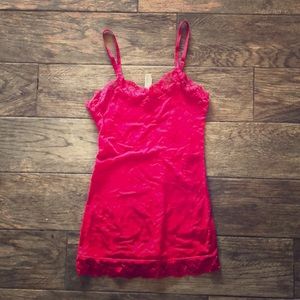 💠SOLD💠 Tank w/ Lace